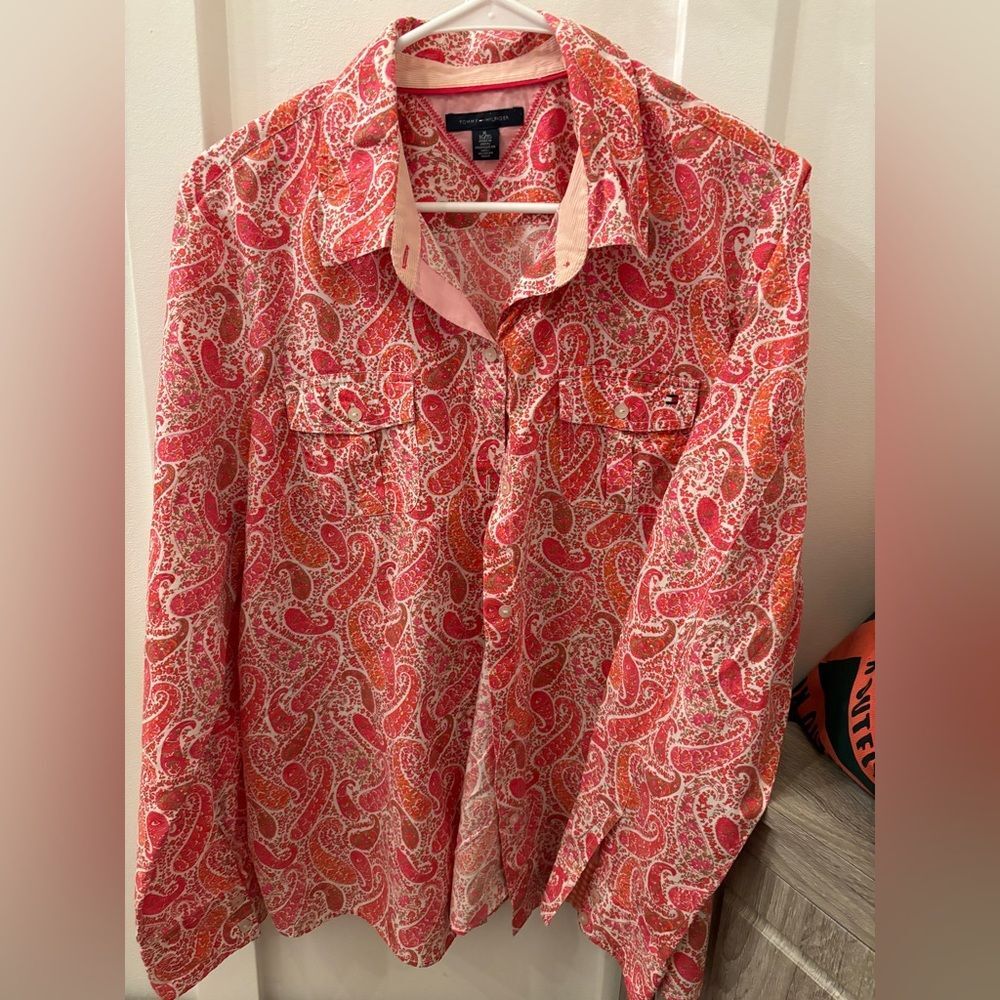 Tommy Hilfiger Red and Pink Paisley XL Shirt summer chic
